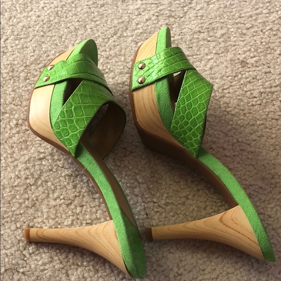 Nine West Bright green wooden heels - Picture 3 of 5